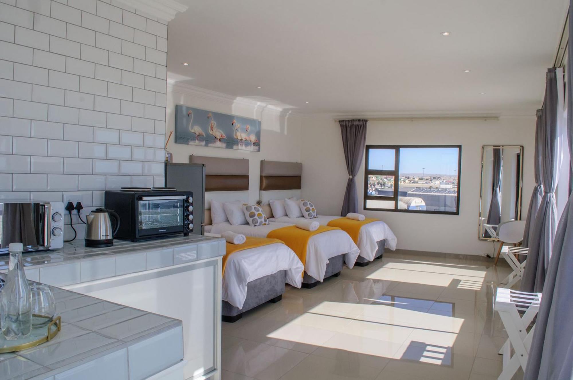 Shark Island Guesthouse Lüderitz Esterno foto