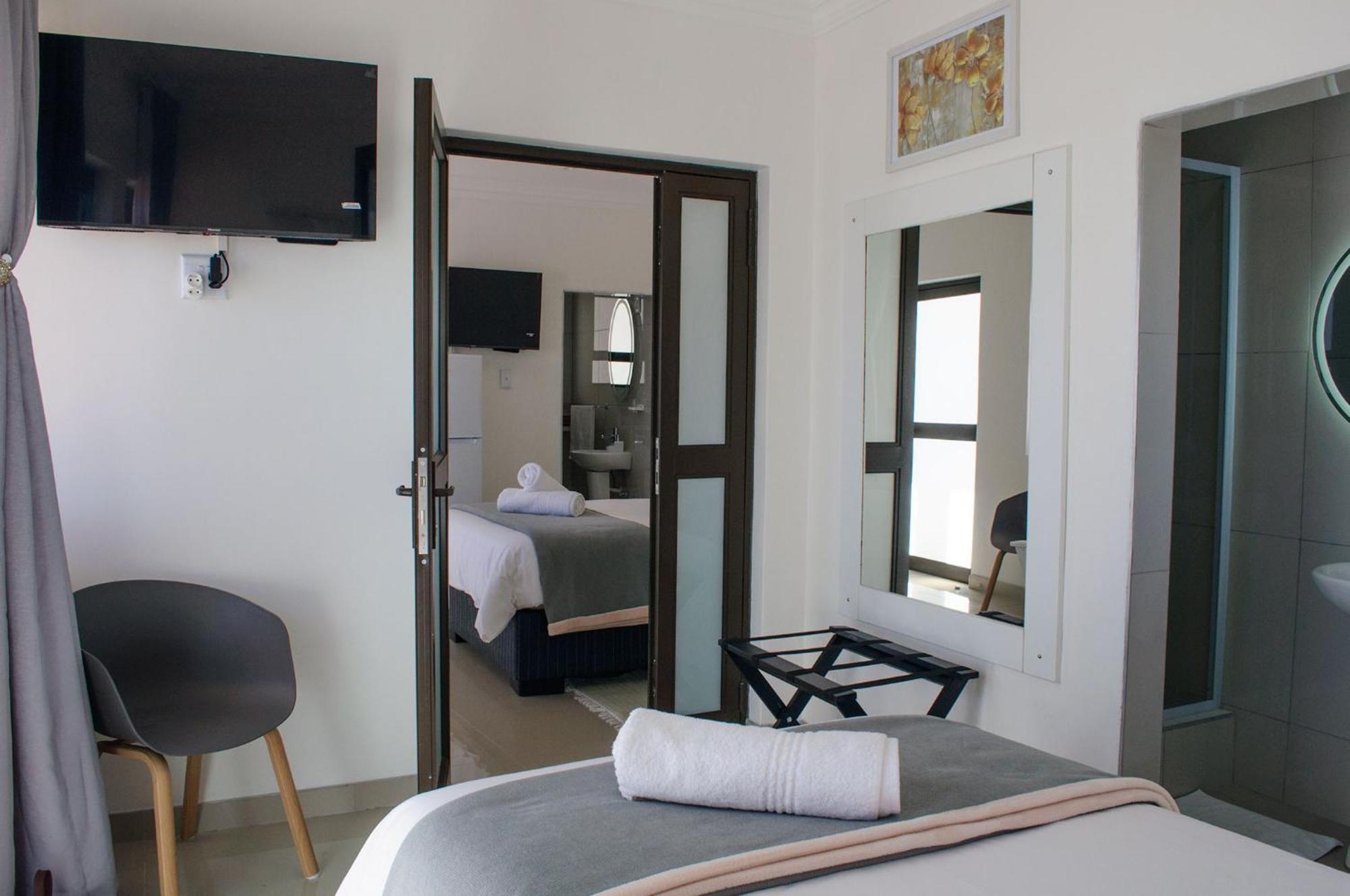 Shark Island Guesthouse Lüderitz Esterno foto